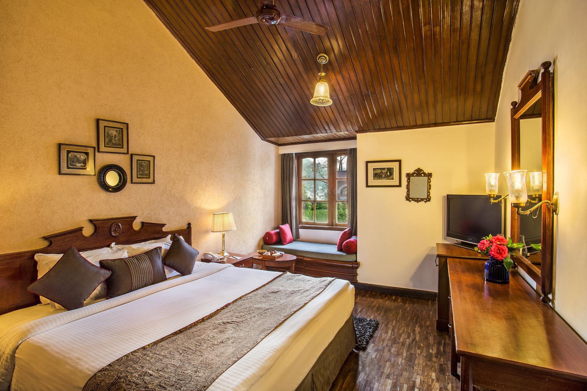 The Naini Retreat, Nainital By Leisure Hotels Экстерьер фото